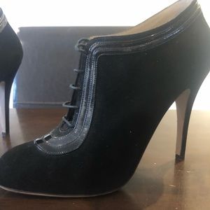 Suede Valentino Garavani ankle bootie